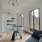 De Charme Avec Balcon Au Pied Des Commerces *