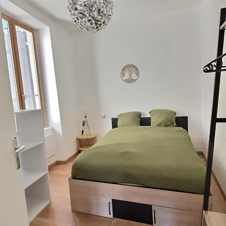 公寓 De Charme Avec Balcon Au Pied Des Commerces 贝济耶